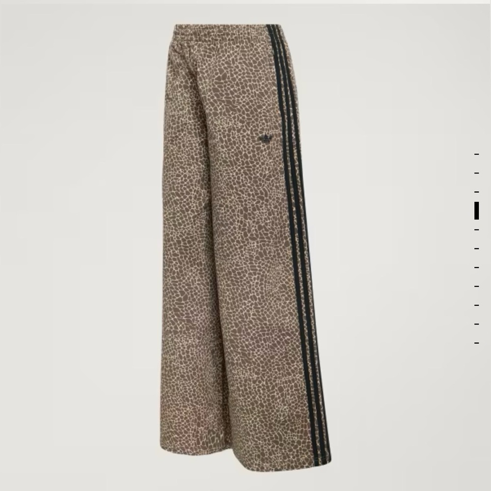 adidas Women’s FIREBIRD OVERSIZED AOP DENIM PANTS